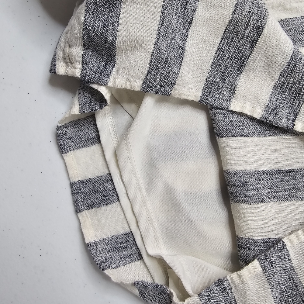 American Eagle Striped Grey White Gray Wrap Tie Back Romper Size XS Cotton - Picture 6 of 15